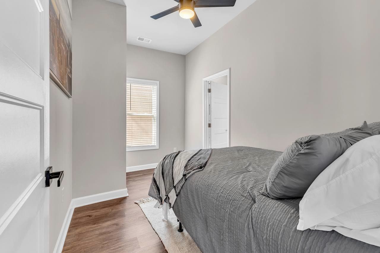 Second bedroom