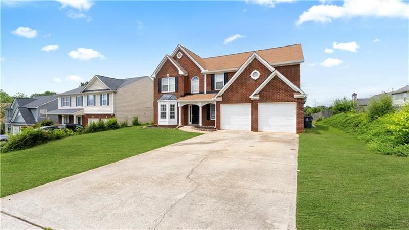 The house from the front lawn